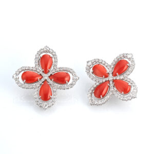 Orecchini in oro 18 kt, corallo rosso e diamanti