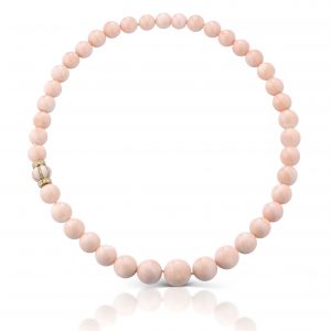Collana in corallo rosa, chiusura in oro 18 kt, corallo rosa e diamanti