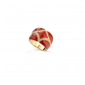 Anello in oro 18 kt, corallo rosso e diamanti