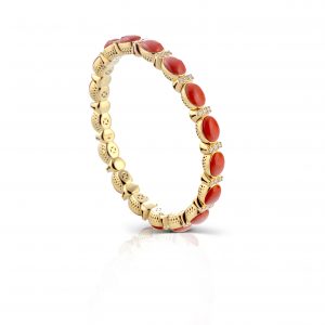 Bracciale elastico in oro 18 kt, corallo rosso e diamanti